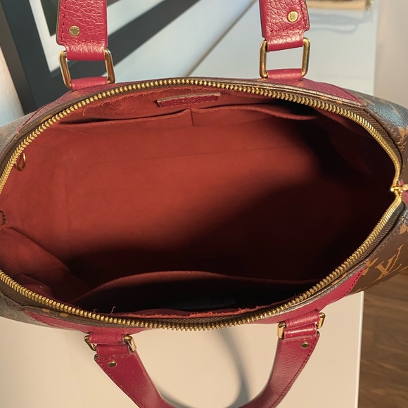 Louis Vuitton Retiro PM In Monogram/Raisin - Picture 16 of 16